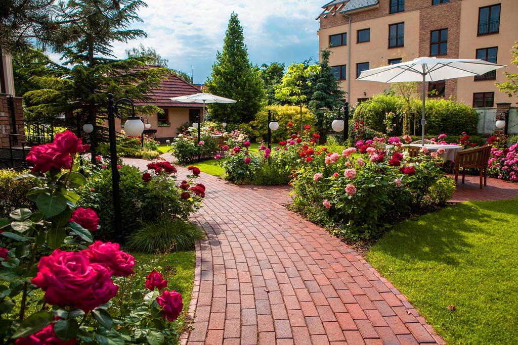 Villa Rosa Дунайска-Стреда Экстерьер фото